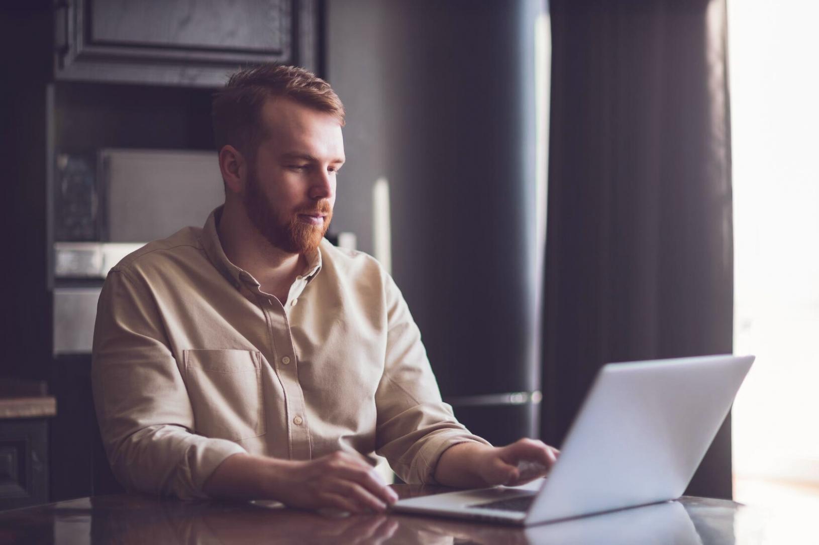 Finanzielle Technologie-Tools und Analysen
